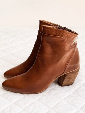 Miz Mooz Abyss Cognac Leather Slouchy Ankle Boots 37 Size 7